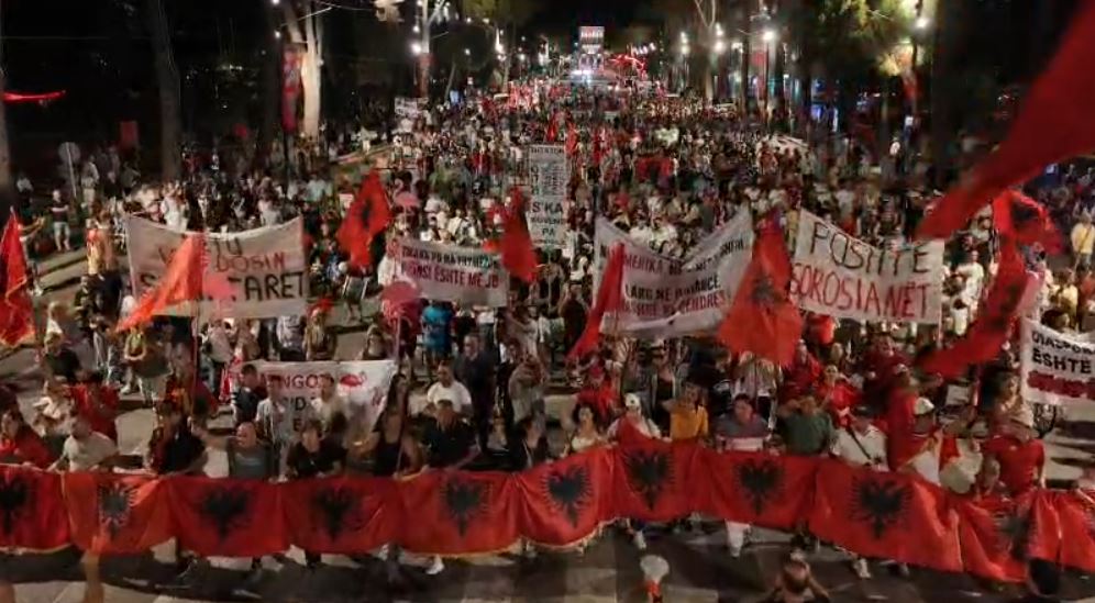 Dita 86 të e revoltës  qytetarët sërish sot në protestë  Kërkesa kryesore e tyre është dorëheqja e Edi Ramës