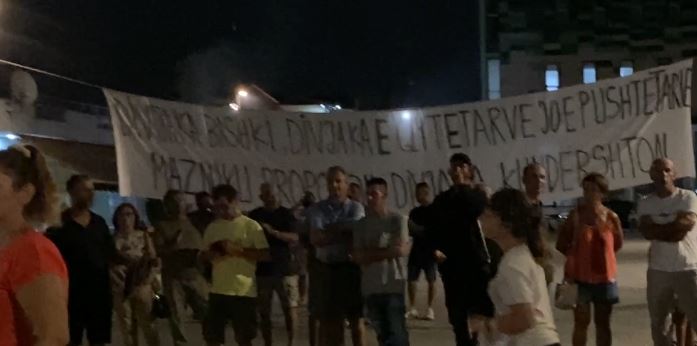 Protesta në Divjakë hyn në ditën e 26 të  banorët kërkojnë rrëzimin e projektligjit për bashkitë