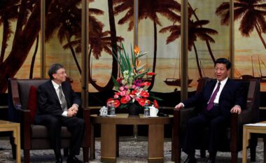 Bill Gates synon të takohet me Xi Jinping për rreziqet e inteligjencës artificiale