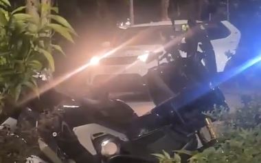 Pas arrestimit të Agasit  policia kontrollon banesën e Uljan Shpatarakut te  Liqeni i Thatë 
