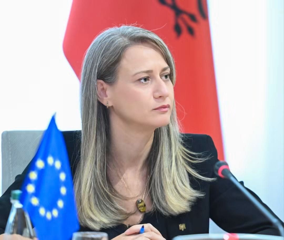 Erjona Ismaili largohet nga drejtimi i PS së në Vlorë  hapet rruga për zgjedhjen e drejtuesve të rinj