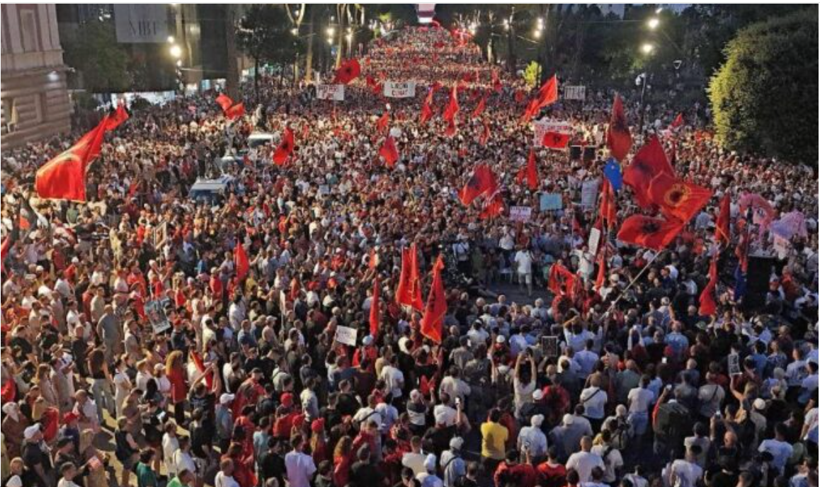 Revolta qytetare hyn në ditën e 97 të  Aktivistët paralajmërojnë mobilizim masiv më 7 shtator  Nuk largohemi pa dorëheqjen e Ramës