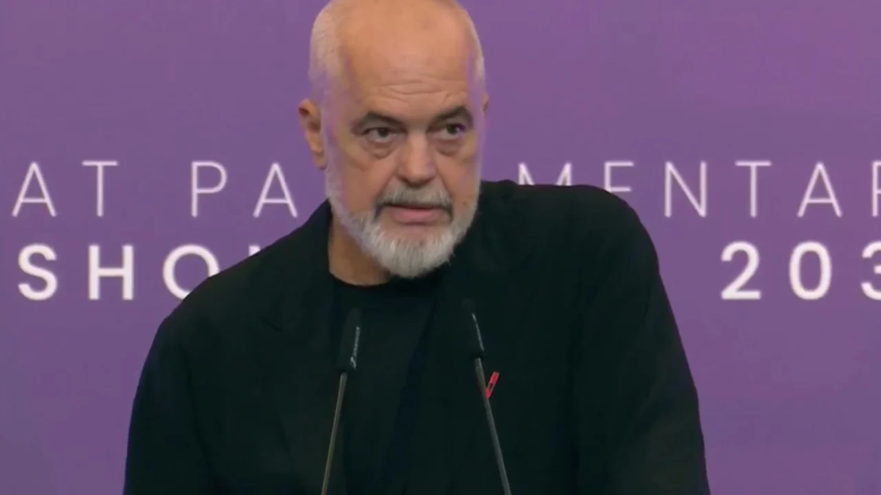 Mos mbyllni veshët para halleve të qytetarëve  Rama u  kthehet  drejtuesve dhe përfaqësuesve të PS së  Nuk mjaftojnë vetëm t i mbledhim  mbani shënime