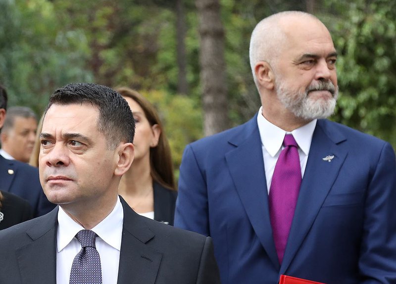 Ahmetaj akuzon Ramën  Peshq japonezë në Kopshtin e Edenit  ndërsa Shqipëria sakatohet dhe zhduken mbi 3 milionë euro verë