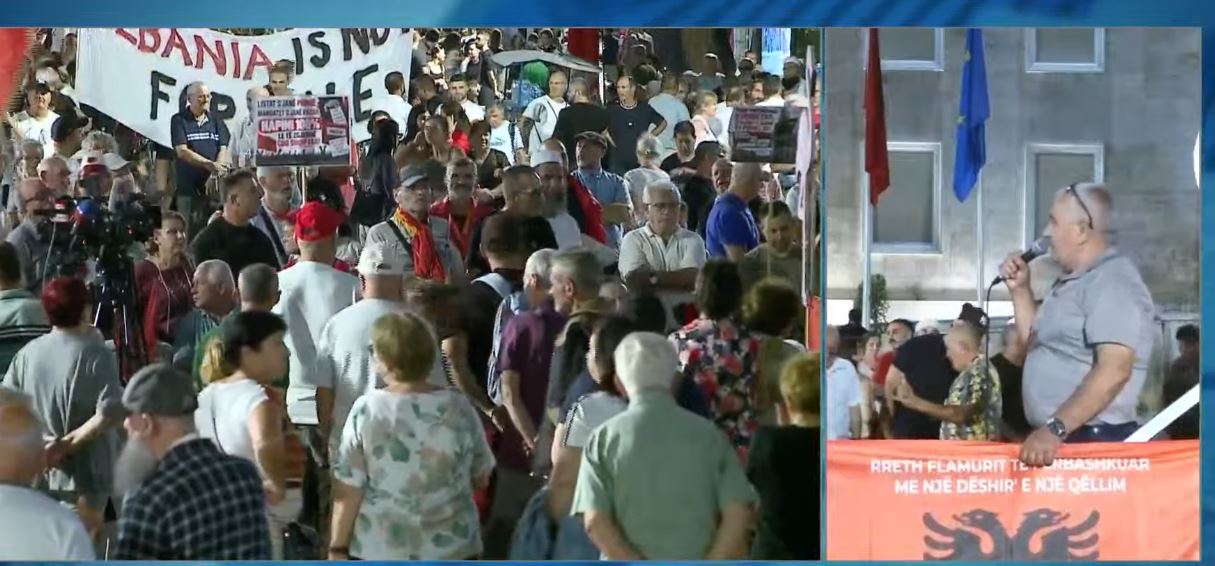 Protestuesi bën thirrje për bashkim  T i japim goditjen e fundit qeverisë  Rama të dorëhiqet